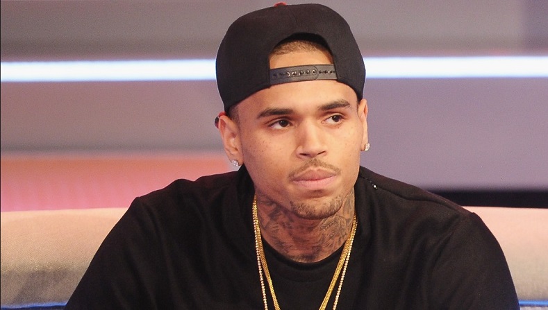 Chris Brown : le chanteur américain ferait l’objet d’une enquête