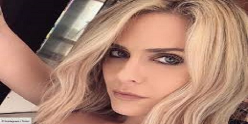 Clara Morgane dévoile sa poitrine sur Instagram et embrase la toile