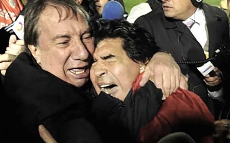 Comment Carlos Bilardo va être informé de la mort de son fils Diego Maradona ?