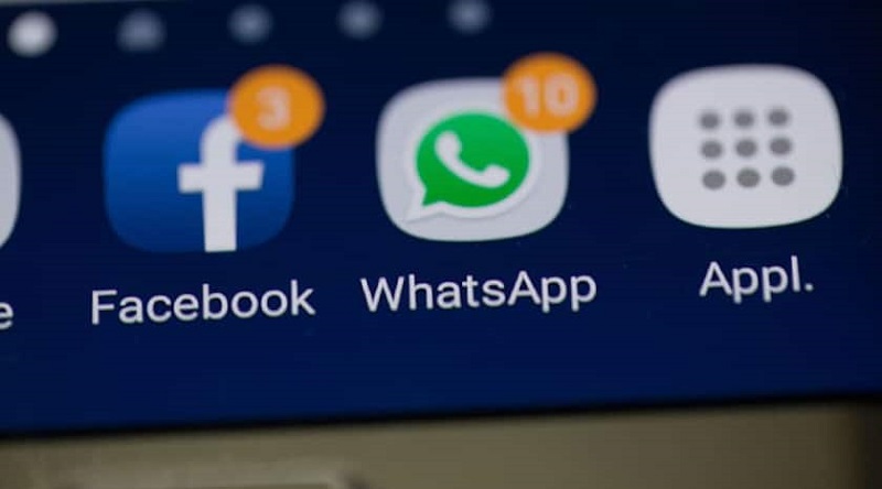 Comment savoir  qui a  visité votre profil Facebook  et  WhatsApp ?