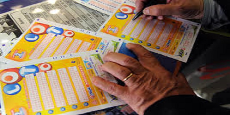 Confinement : il remporte le jackpot et cache son ticket gagnant dans un mur