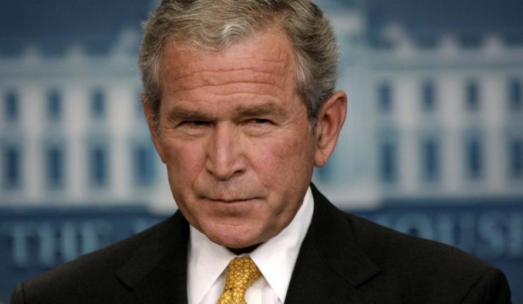 Le lapsus du siècle : George W. Bush se ridiculise en voulant s’attaquer à Poutine