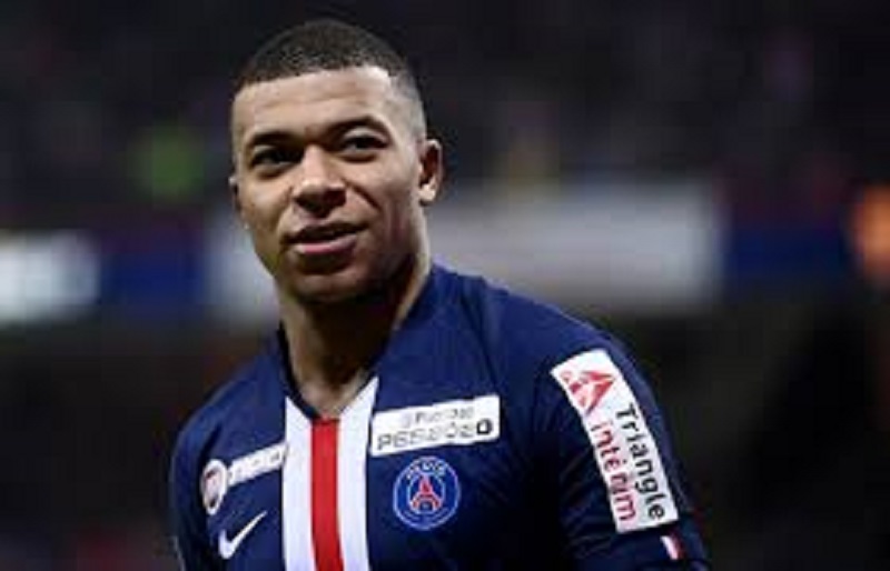 PSG : quand Kylian Mbappé prend la défense de Thomas Tuchel