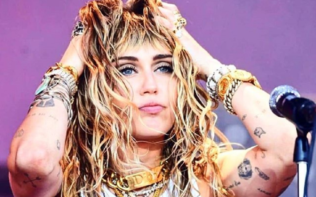 Coronavirus : Miley Cyrus n’a « aucune idée de ce qu’est cette pandémie »