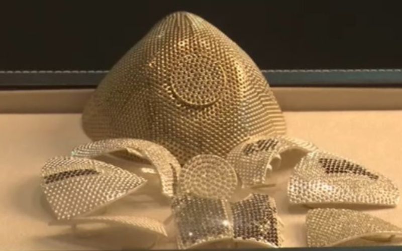 Coronavirus : ce masque en or et diamants est le plus cher au monde