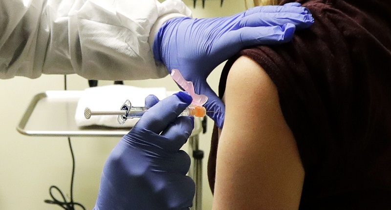 Coronavirus : la Chine fait les premiers tests d’un vaccin sur des humains