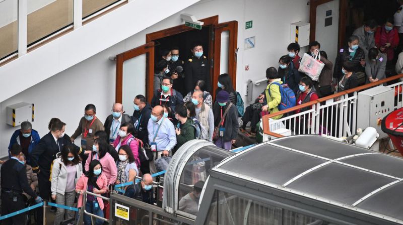 Coronavirus : les 3.600 passagers et membres d’équipage  confinés  sur un navire à Hong Kong libérés