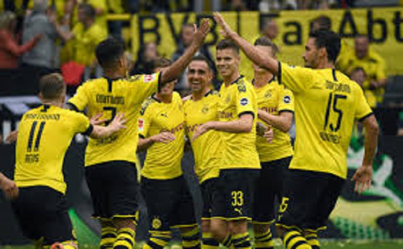 Coronavirus : les joueurs de Dortmund vont renoncer à une partie de leur salaire