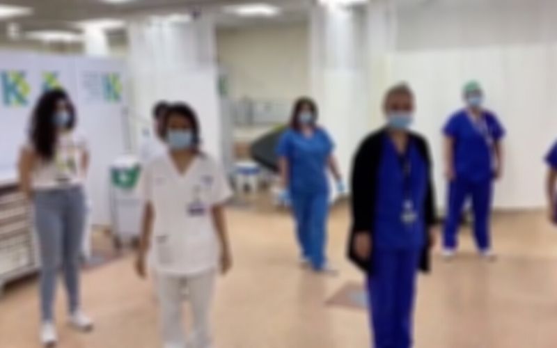 Coronavirus : plus de 7 000 professionnels de santé morts, selon Amnesty International