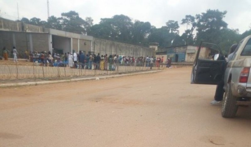 Côte d’Ivoire : en route pour la prison, 6 détenus s’échappent d’un fourgon