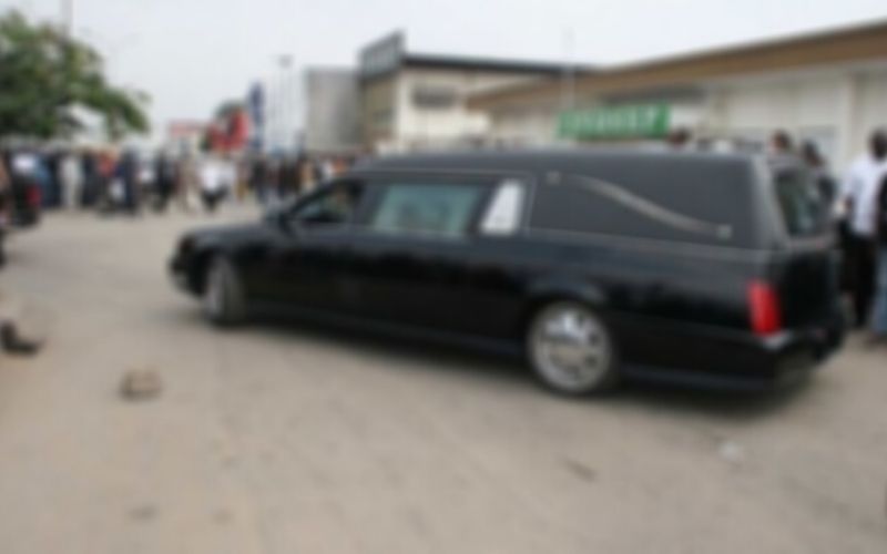 Côte d’Ivoire : il vole un corbillard prétendant offrir des cadeaux aux cadavres