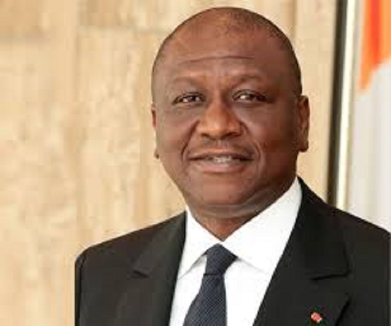 Côte d’Ivoire : le sprinteur Arthur Gué Cissé en audience chez Hamed Bakayoko