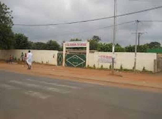 Côte d’Ivoire : un groupe d’élèves tabasse un professeur