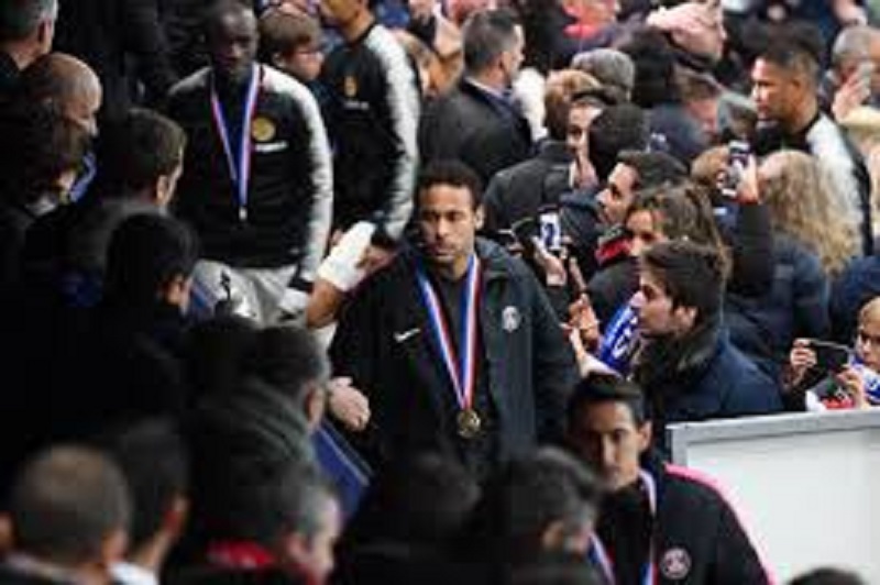 Coupe de France : le spectateur frappé par Neymar souffre de ‘troubles du sommeil’