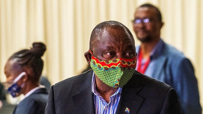 Covid-19 : Cyril Ramaphosa annonce la levée du couvre-feu et la réouverture des commerces et écoles