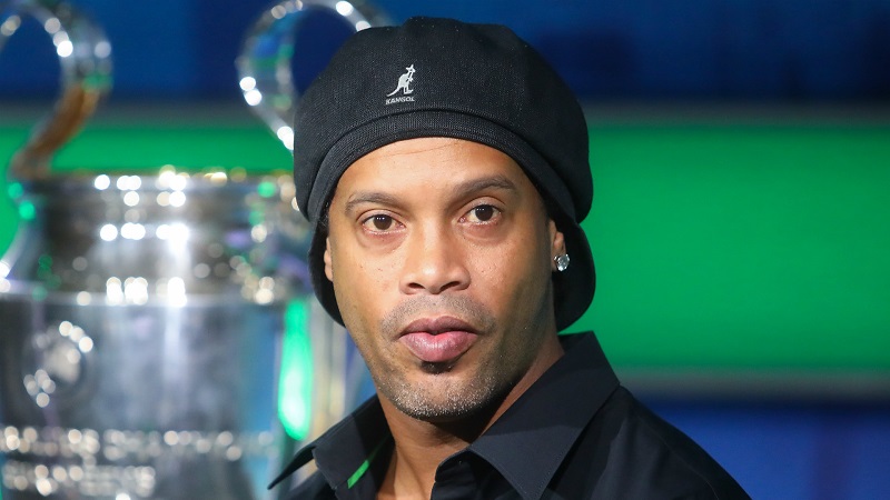 Ronaldinho : son message très touchant à sa mère atteinte du covid-19
