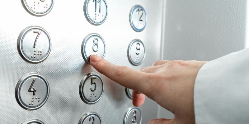 Covid-19 : invention de nouveaux ascenseurs sans contact physique