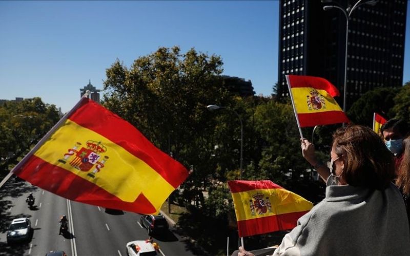 Covid-19 : l’Espagne, premier pays européen à franchir le million de cas