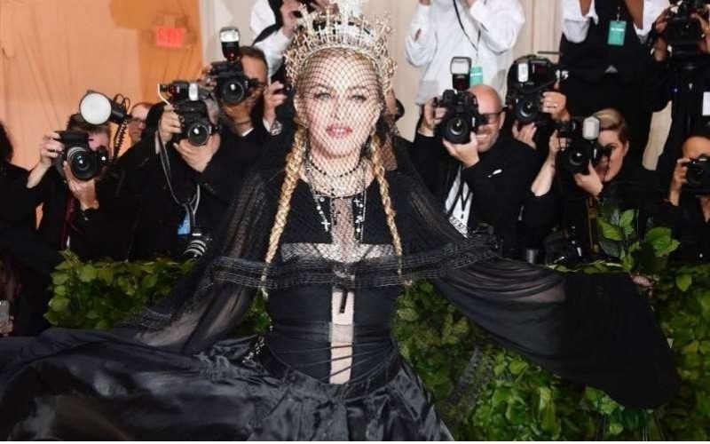 Covid-19 : Madonna sanctionnée pour partage de fausses informations