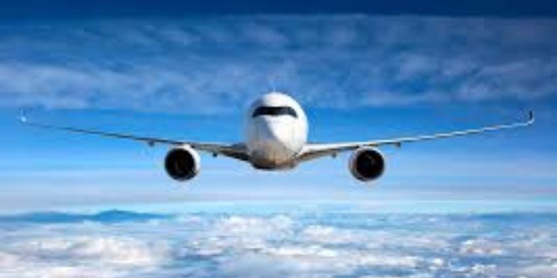 Covid-19 : près de 200 passagers d’un vol mis en quarantaine