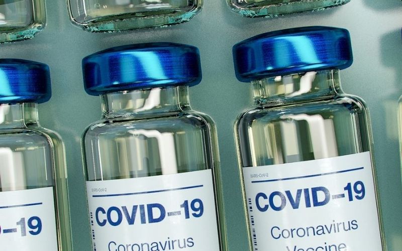 Covid-19 : trop de vaccins tuera-t-il le vaccin ?