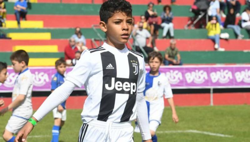 Cristiano Jr sur les traces de son père : il s’est entraîné avec le Sporting CP (vidéo)