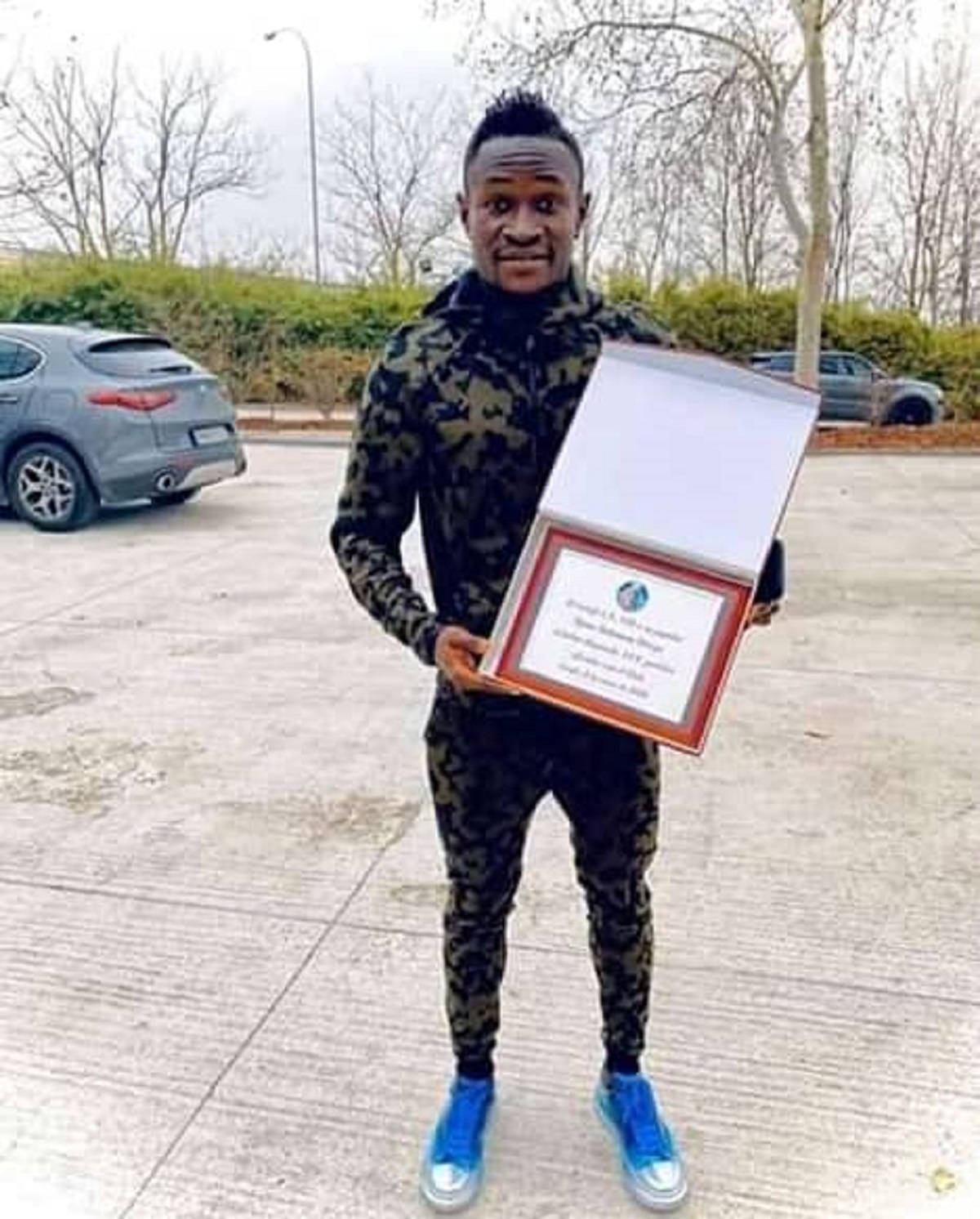 Football : l’international Togolais Djene Dakonam récompensé (photo)