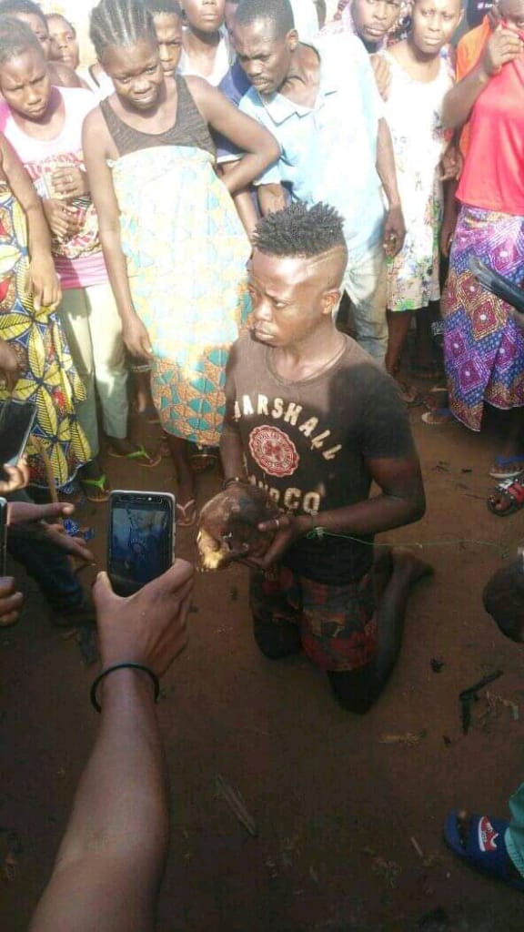 Togo / Profanation de tombes : un jeune arrêté avec des crânes humains (photos)