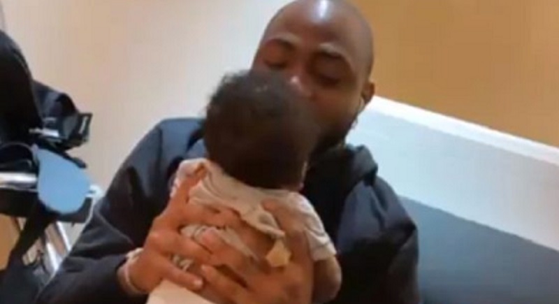 Davido : la star confie son fils à Jésus-Christ à l’occasion de son 1er anniversaire