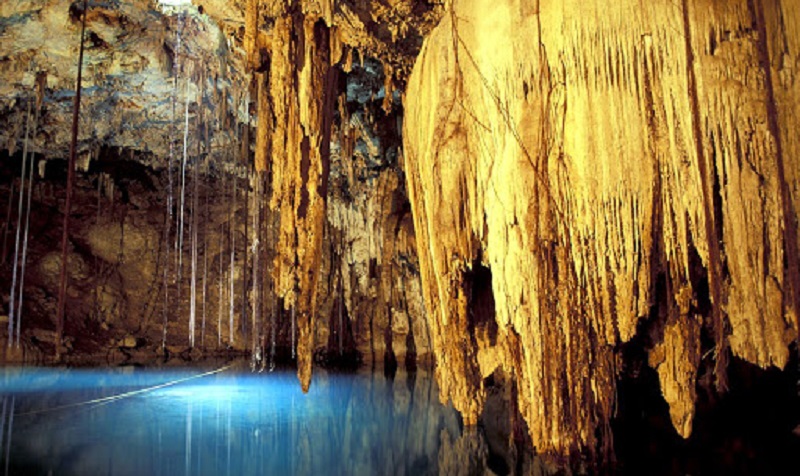 De l’eau jamais approchée par l’Homme découverte dans une grotte aux USA