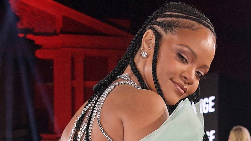 Malgré le coronavirus, voici la somme  hallucinante  que Rihanna  dépense chaque semaine pour ses soins de beauté