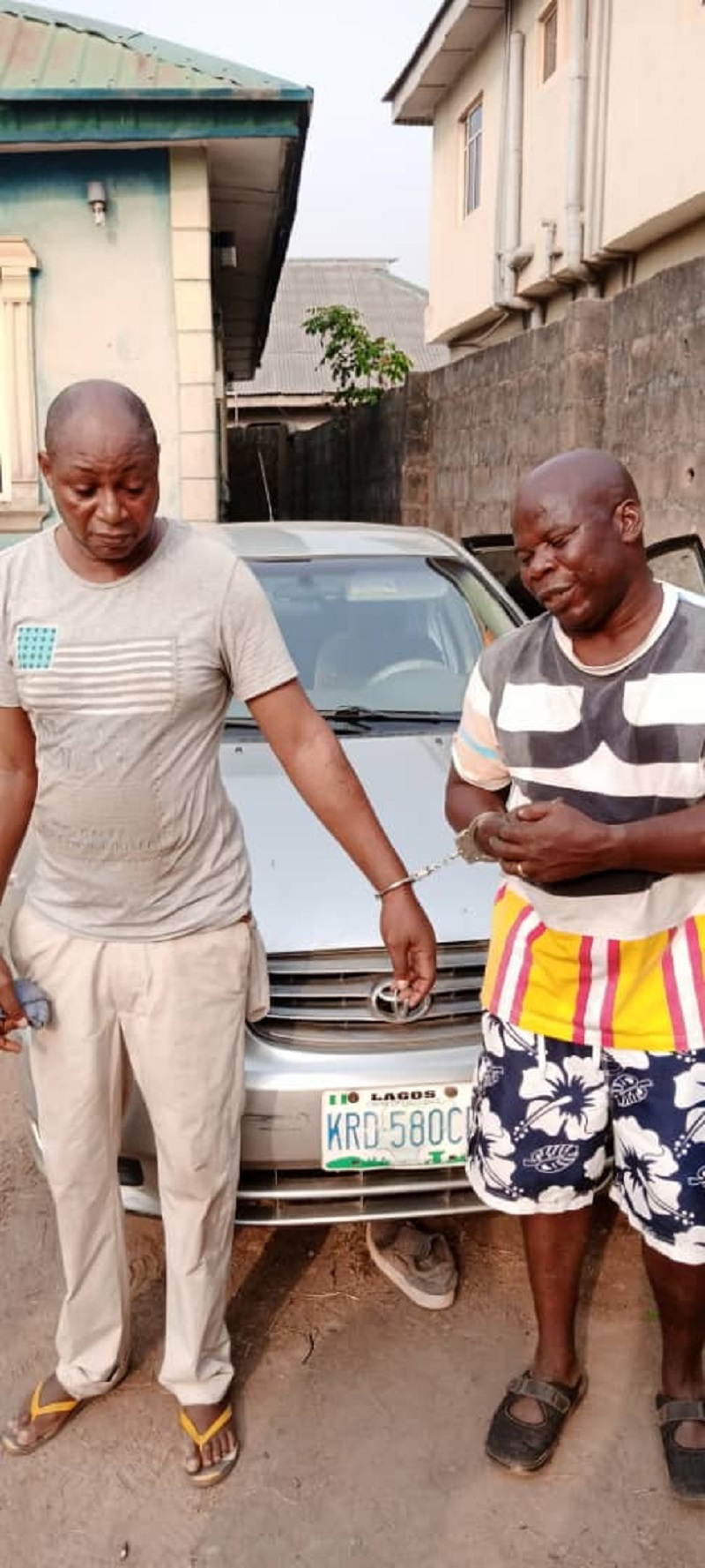 Des hommes  spécialisés dans  le vol de voitures dans les églises arrêtés à Lagos
