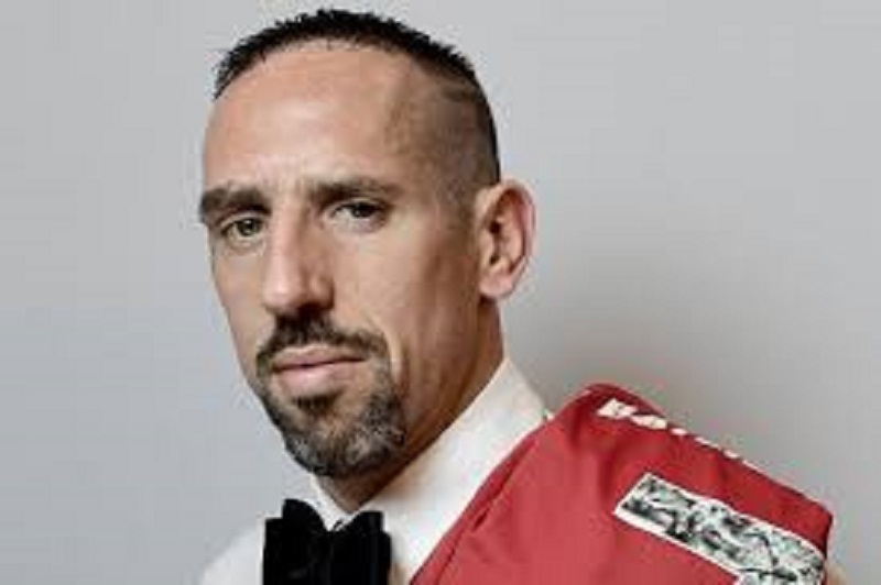 « Il est parti sans payer » : Etonnante révélation sur ce geste de Franck Ribéry