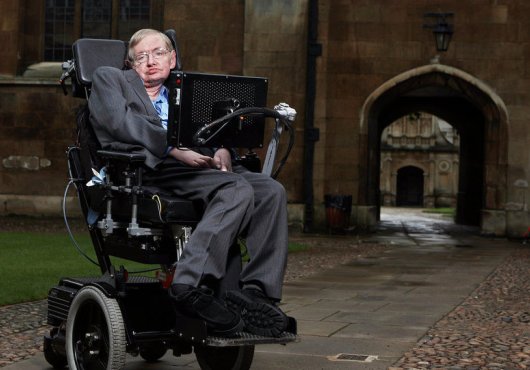 Deux semaines avant sa mort, Stephen Hawking prédisait la fin de l’humanité
