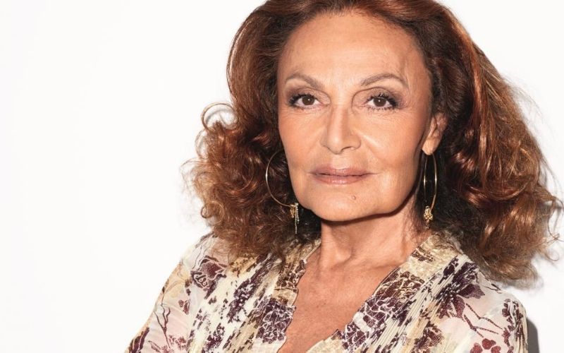 Diane von Furstenberg en maillot de bain : “Possédez votre âge”
