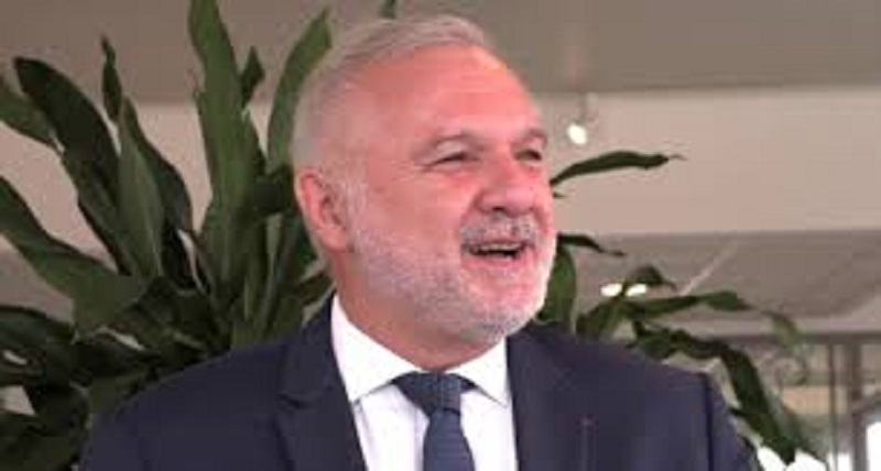 Diplomatie : l’Ambassadeur de France Gilles Huberson quitte la Côte d’Ivoire
