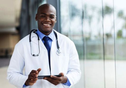 L’OMS recrute un (01) Administrateur national chargé des Systèmes et des Services de Santé (NPO/HSS)