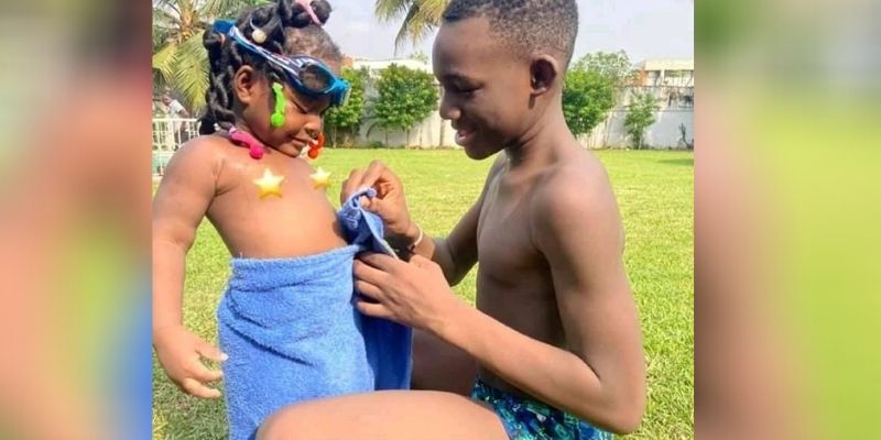 Dj Arafat : ce geste touchant de Maël à l’endroit de sa sœur qui ravive la flamme des fans (photo)