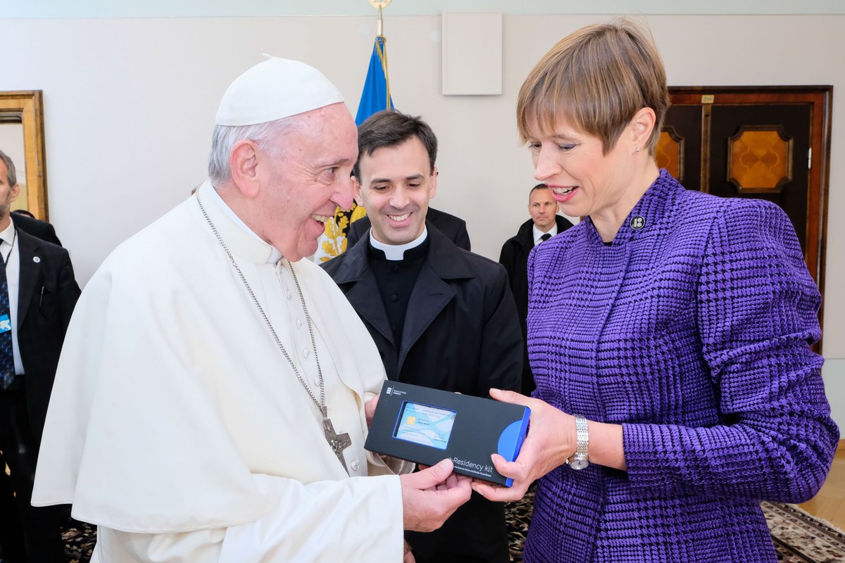 Le pape François rejoint Angela Merkel et Shinzo Abe sur la liste des e-résidents de l’Estonie
