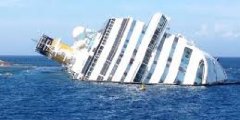Drame : un ferry s’échoue avec 430 personnes à bord (vidéo)