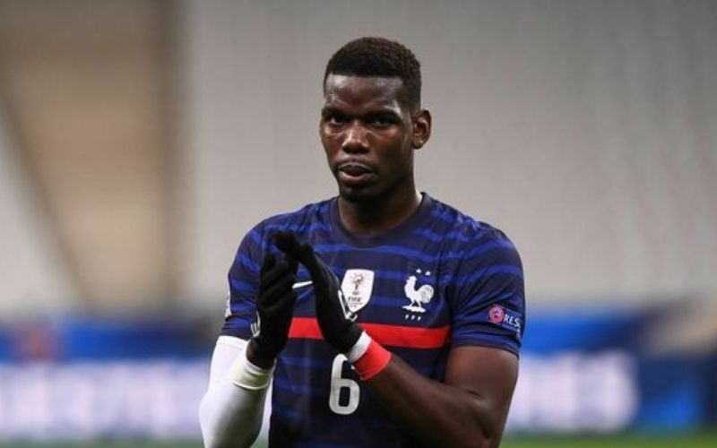 EdF : Deschamps jette des fleurs à Paul Pogba