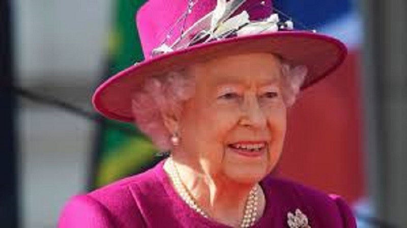 Elizabeth II : ce cliché inédit de ses petits-enfants fait sensation