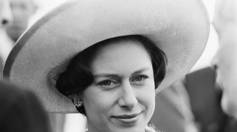 Elizabeth II : pourquoi sa petite sœur Margaret a fini sa vie en fauteuil roulant