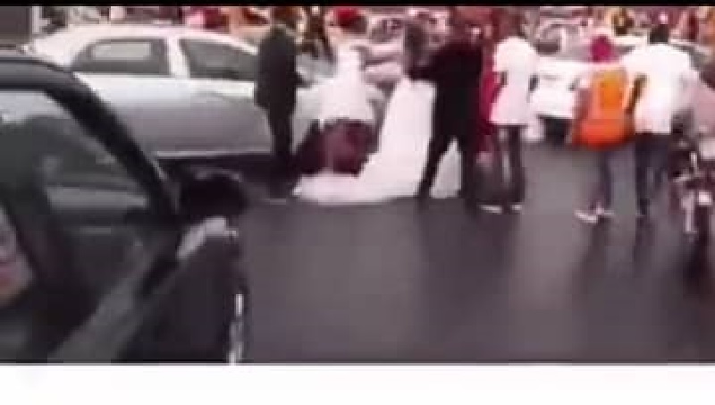Elle découvre le jour de son mariage que son mari a couché avec sa demoiselle d’honneur ; sa réaction (vidéo)