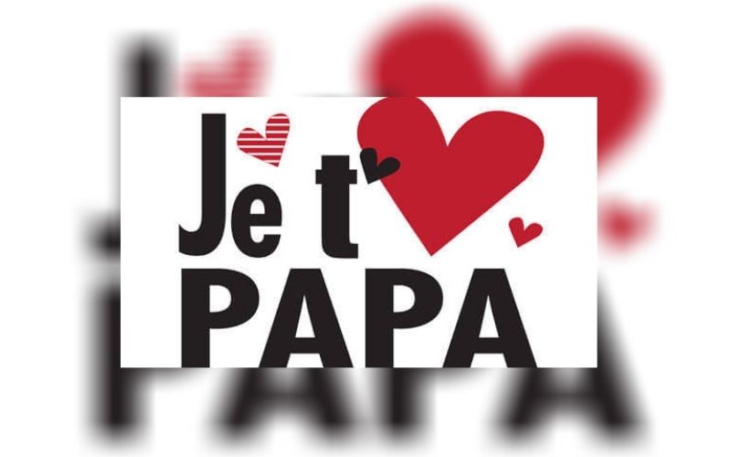 Elle passe 4 ans à envoyer des SMS à son père décédé et reçoit finalement une réponse