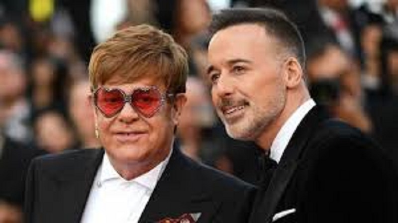 Elton John : voici celui qui partage sa vie amoureuse