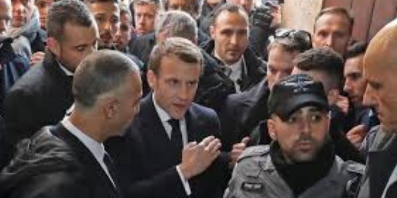 Emmanuel Macron en colère contre la police israélienne à Jérusalem (vidéo)
