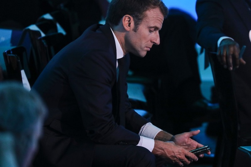 Emmanuel Macron se dote d’une application pour surveiller le travail de ses ministres