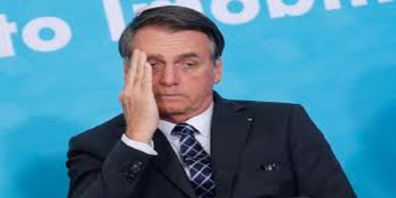 En pleine visioconférence avec Bolsonaro, un participant prend une douche sans couper sa caméra