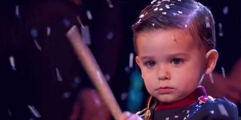 Espagne : à 3 ans, le petit Hugo remporte « l’Incroyable talent » (vidéo)